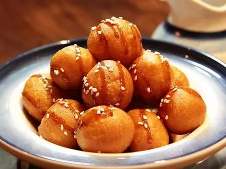 طرز تهیه لگیمات؛ دسر بی نظیر بوشهری