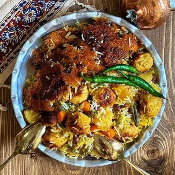 طرز پخت سنگ سیر کُردی (پلو کردی) با مرغ