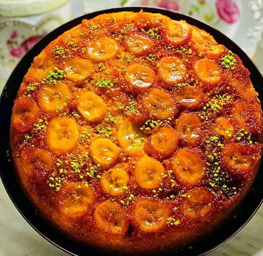 این کیک موزی خوشمزه را بدون فر درست کنید