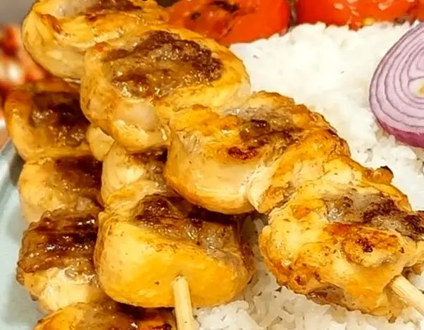 (ویدئو) طرز تهیه کباب تابه‌ای دورنگ