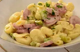 طرز تهیه سالاد ماکارونی با سوسیس