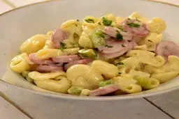 طرز تهیه سالاد ماکارونی با سوسیس