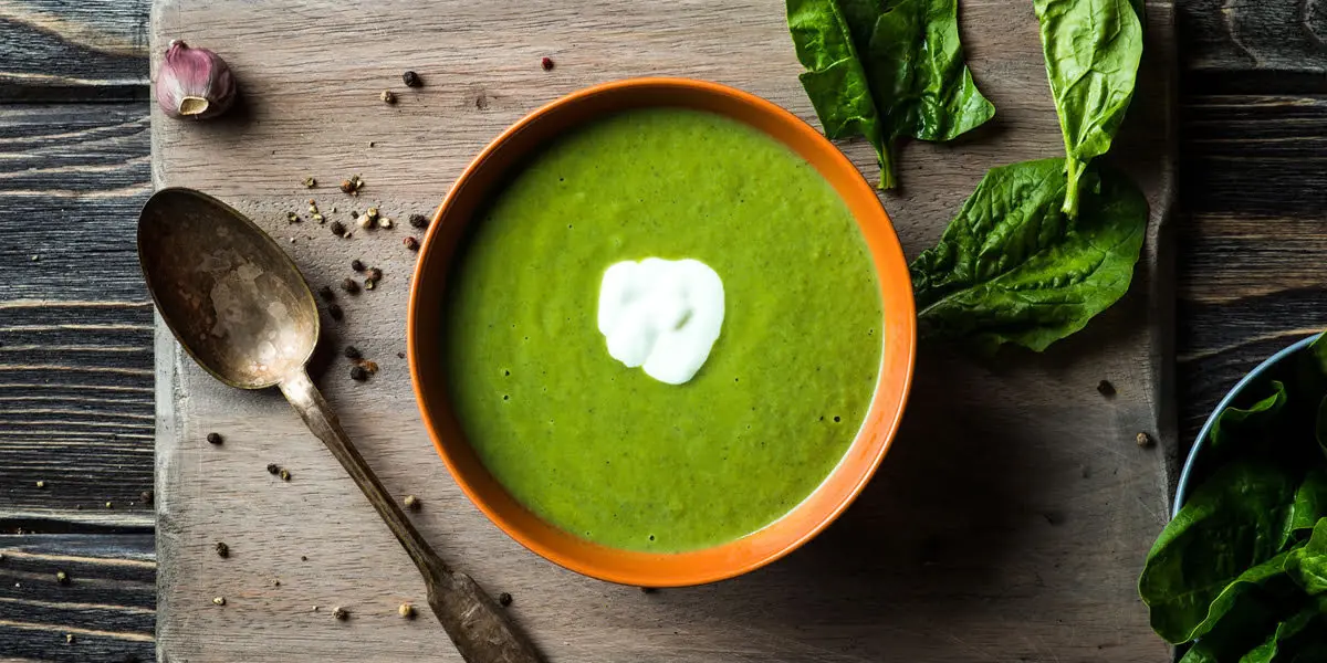 طرز تهیه سوپ آرد ذرت و اسفناج