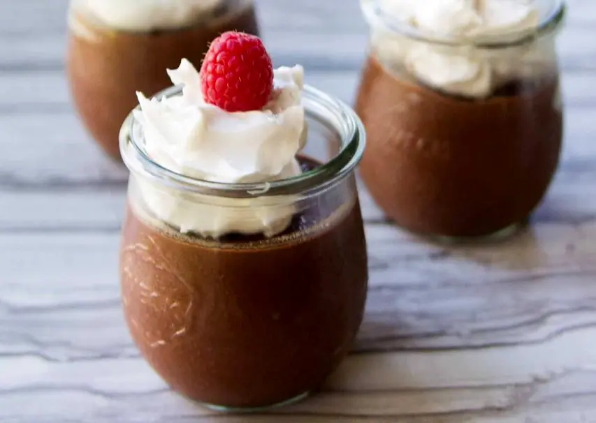 طرز تهیه پودینگ شکلاتی؛ ساده و بی‌دردسر