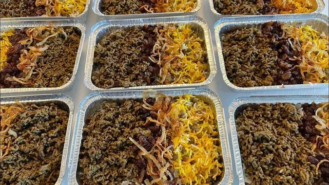 طرز تهیه عدس پلوی هیئتی برای ۱۰۰ تا ۱۵۰ نفر