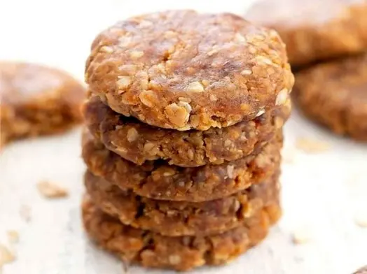 طرز تهیه بیسکوئیت رژیمی در خانه