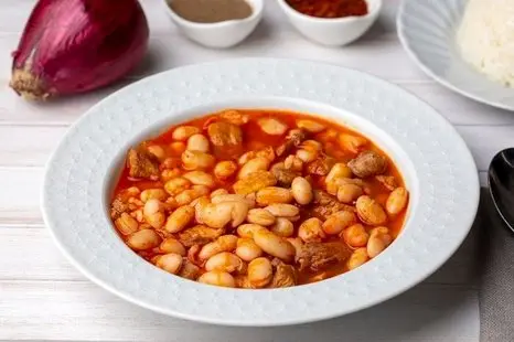 طرز تهیه فاصولیه ترکی لذیذ و خوشمزه با لوبیا