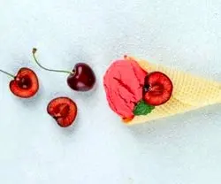 طرز تهیه بستنی آلبالو گیلاس کافی شاپی در منزل