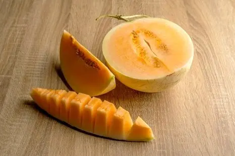 خواص طالبی و فواید درمانی بیشمار طالبی + عوارض