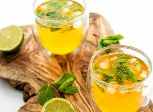 طرز تهیه شربت عرق کاسنی مفید و خوشمزه