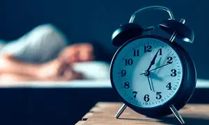 ۹ خوراکی که دشمن خواب شبانه هستند