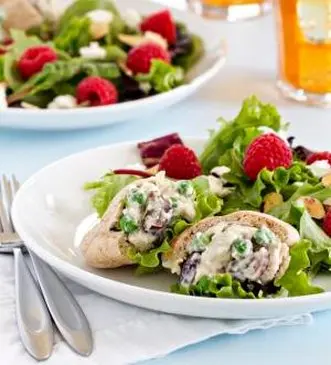 طرز تهیه سالاد مرغ با انگور