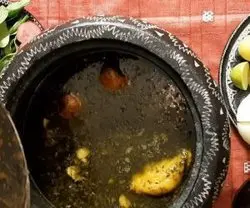 طرز تهیه آبگوشت قورمه سبزی؛ آبگوشت مجلسی همدان