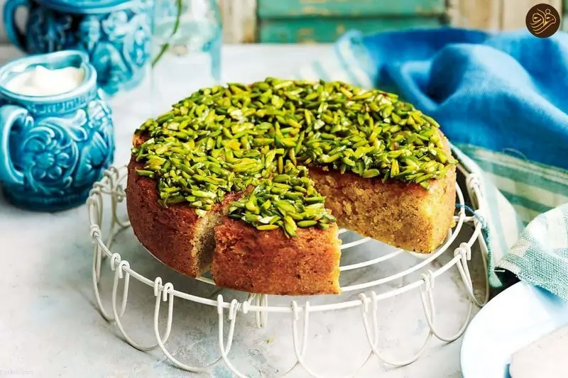 کیک پسته و لیمو؛ یک عصرانه خاص و خوشمزه