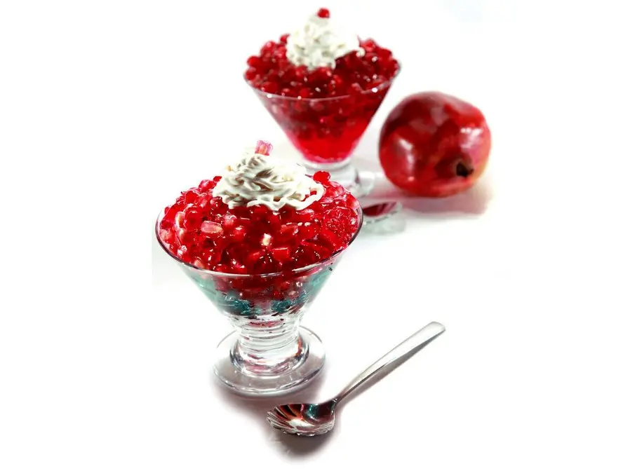 یک دسر ژله‌ای خیلی شیک با انار