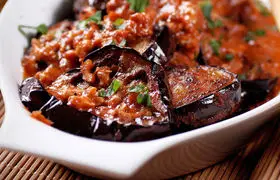 طرز تهیه خورشت بادمجان غذای خوشمزه و اصیل ایرانی