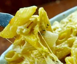 ماکارونی خوشمزه با سس بشامل عربی