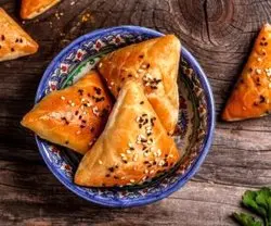 پیراشکی خانگی فوری شکلاتی بدون خمیر مایه و فر