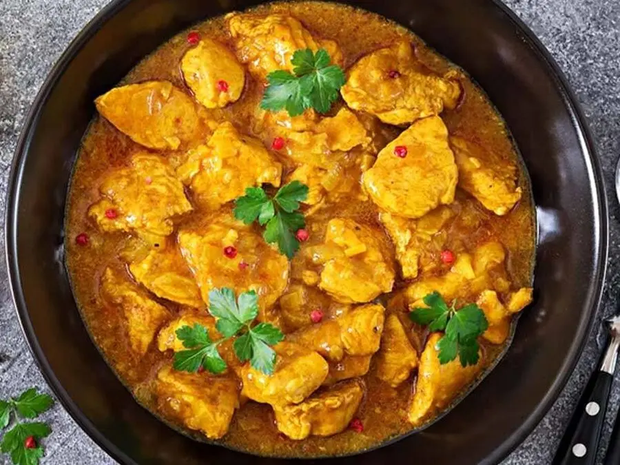 راز خوشمزه شدن خورشت مرغ‌