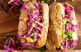 طرز تهیه هات داگ به روش آلمانی‌ها