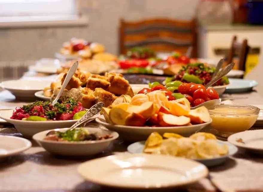 غذاهای خوش رنگ و لعاب شب چله؛ تجربه طعم های شگفت انگیز در جشن طولانی ترین شب سال