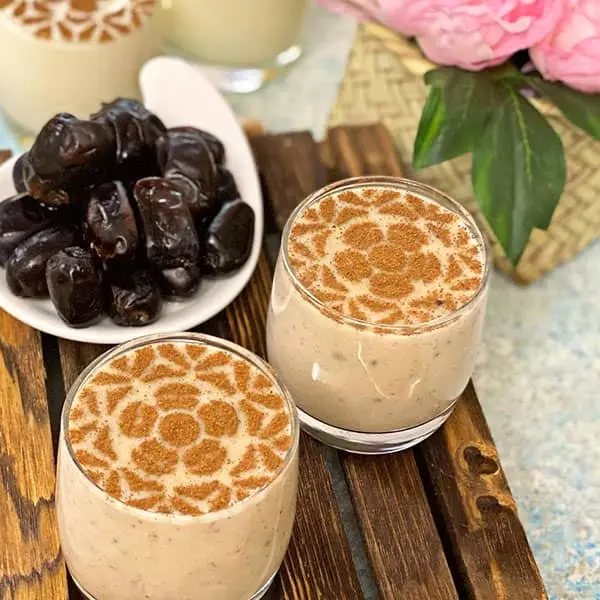 طرز تهیه فرنی خرما