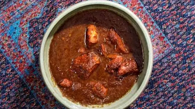 طرز تهیه خورشت فسنجان کشک تفرشی؛ خوشمزه و مخصوص