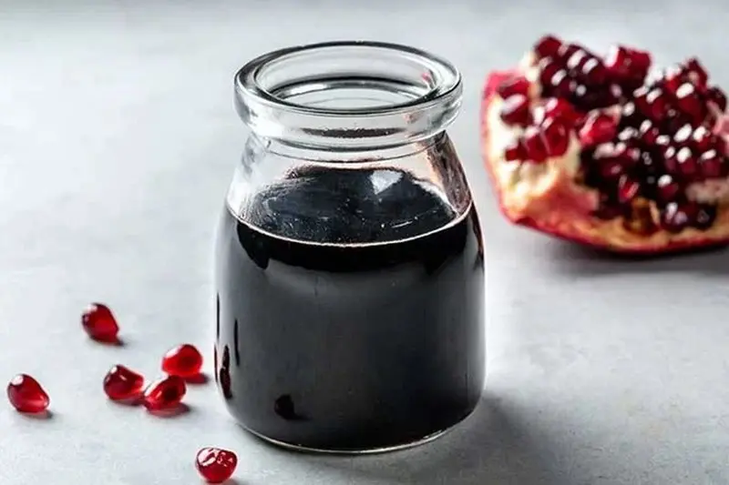 طرز تهیه شربت انار خانگی به صورت طبیعی؛ ترش و ملس