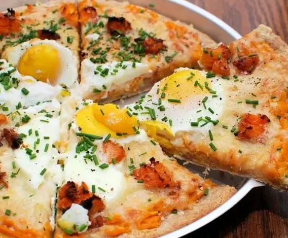 طرز تهیه پیتزا صبحانه