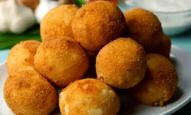 بمب سیب زمینی؛ یک عصرانه خوشمزه و متفاوت