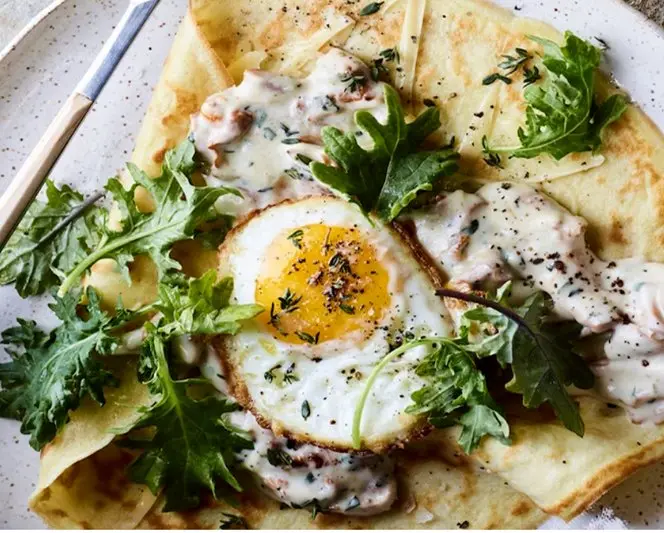 دستور پخت کرپ نیمرو و قارچ با سس مخصوص