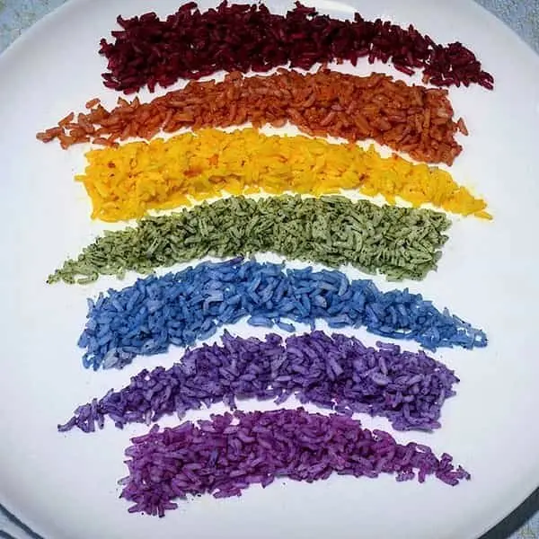 چند رنگ غذای طبیعی را با این روش درست کنید