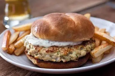 طرز تهیه برگر ماهی، طعم یک ساندویچ لذیذ