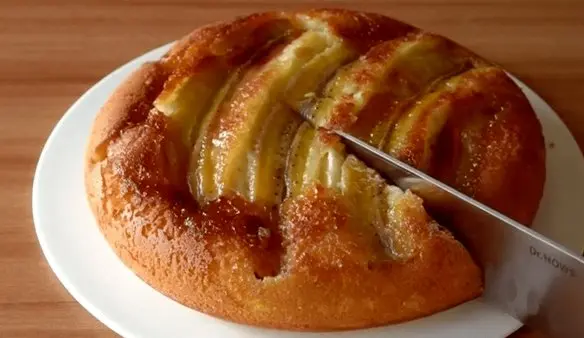 (ویدیو) طرز پخت لذیذترین کیک موزی بدون فر