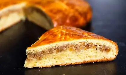 دستور پخت نان گاتا گردویی خانگی