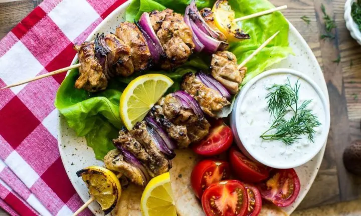 دستور پخت کباب ترکی مرغ با سس مخصوص