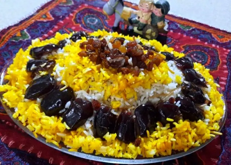 دستور پخت سوتی پلو اردبیلی با مرغ و خرما