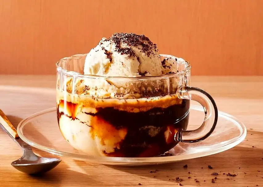 آفوگاتو با قهوه اسپرسو؛ ترکیبی از تضادها