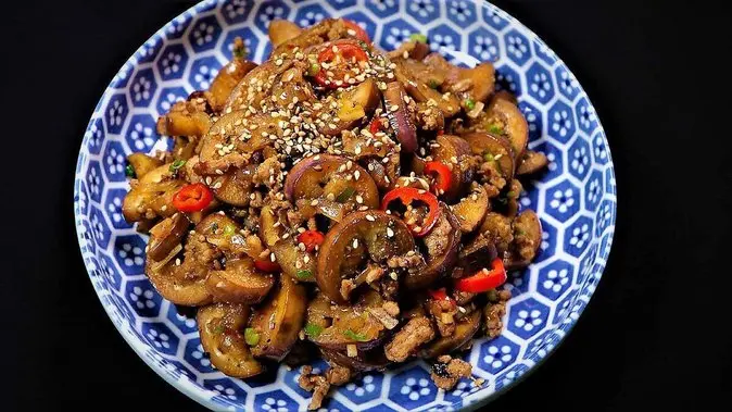 طرز تهیه خوارک قارچ و بادمجان؛ ویژه گیاه‌خواران