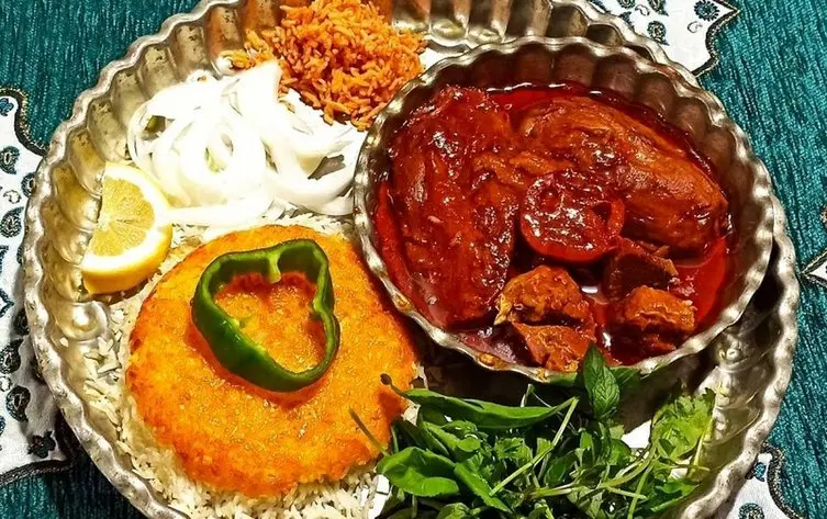 طرز تهیه خورشت بادمجان ساده و خوشمزه با عطر عالی