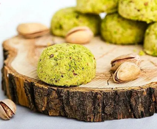 طرز تهیه حلوا پسته ارمیه با طعمی بی نظیر