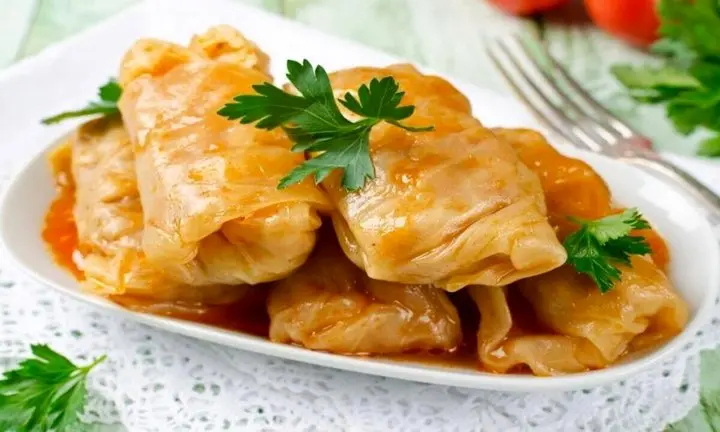 طرز تهیه دلمه کلم برگ؛ یک پیشنهاد خوشمزه برای افطار و سحر