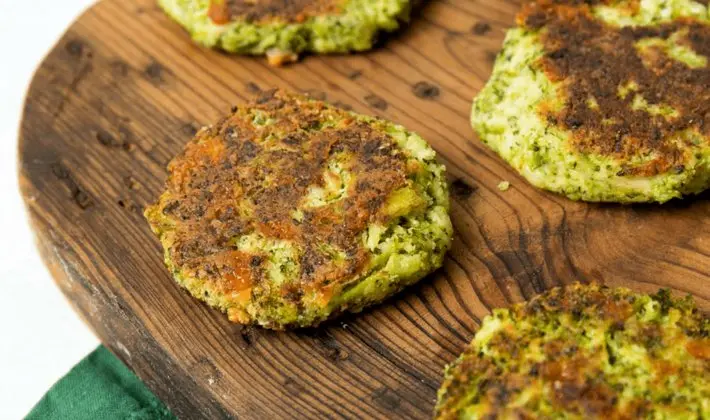 (ویدیو) طرز تهیه کوکوی کلم بروکلی و سیب زمینی