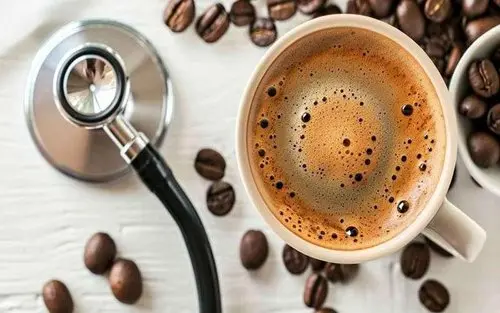تاثیر قهوه بر فشار خون: آیا نوشیدن قهوه برای فشار خون مضر است؟
