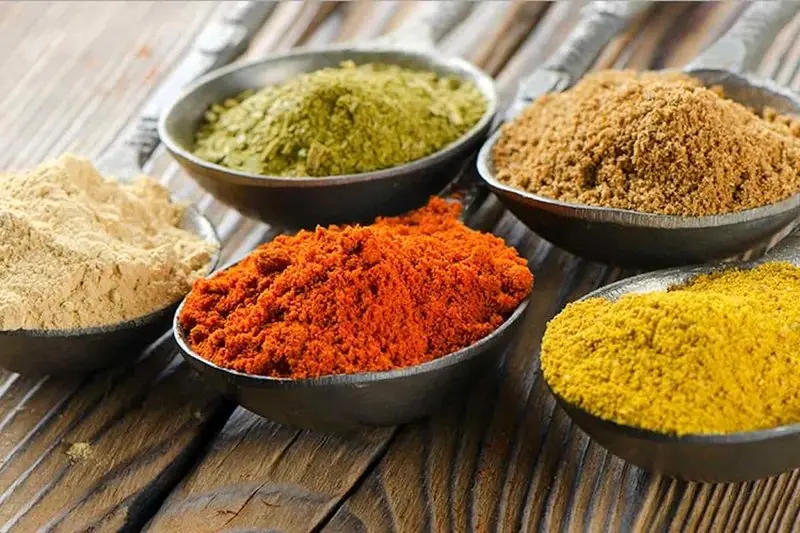 ادویه‌ای که کباب تابه‌ای مرغ رو خوشمزه‌تر می‌کنه