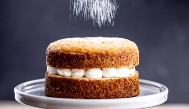 طرز تهیه مینی کیک ساده؛ آموزش مرحله به مرحله