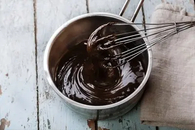 طرز تهیه شکلات با پودر کاکائو – ساده و مرحله به مرحله