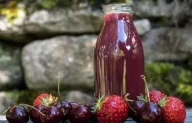 بهترین روش تهیه کمپوت توت سیاه