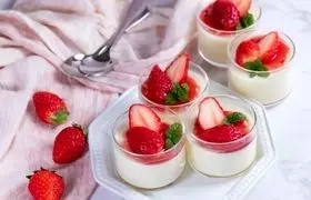 طرز تهیه دیلایت توت فرنگی: لذتی بی نظیر در هر قاشق