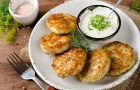 طرز تهیه کوکو لوبیا سفید و سیب زمینی پخته